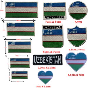Könnte beinhalten: Eine Sammlung bestickter Aufnäher mit der Flagge Usbekistans in verschiedenen Formen und Größen, darunter Rechtecke, Kreise, Schilde und Herzen. Einige Aufnäher enthalten den Text UZBEKISTAN. Die Abmessungen reichen von 3 cm bis 18 cm.
