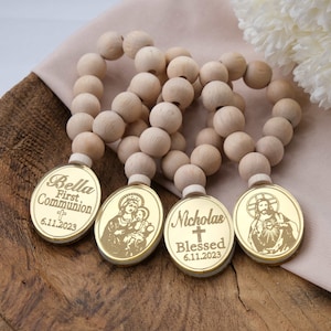 Personalized Baptism Guest Favors Mini Rosaries, First Communion Favors with Sacred Figure, Custom Christening Favors Girl & Boy, Bautizo