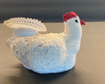 Vintage hand crocheted chicken pin cushion, good shape.  3" by 3.5"