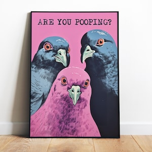 Póster divertido para el baño ¿Estás haciendo caca? Impresión artística divertida de palomas Impresión digital de arte morado para pared de inodoro Impresión digital de baño rosa Pósteres divertidos de palomas