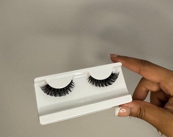 "Handgefertigte, individuell voluminöse ""Serenity"" Wimpern"