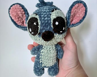 Crochet Alien Plushie: Handmade Velvet Amigurumi