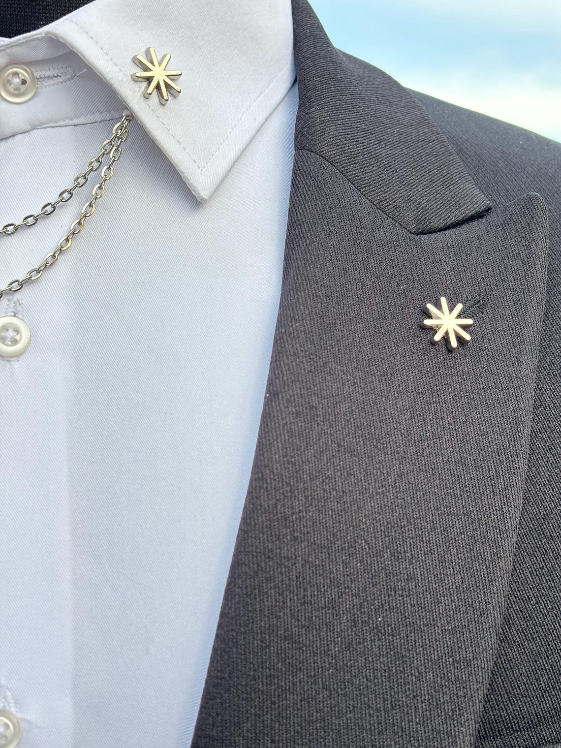 collar bar shirt with tie