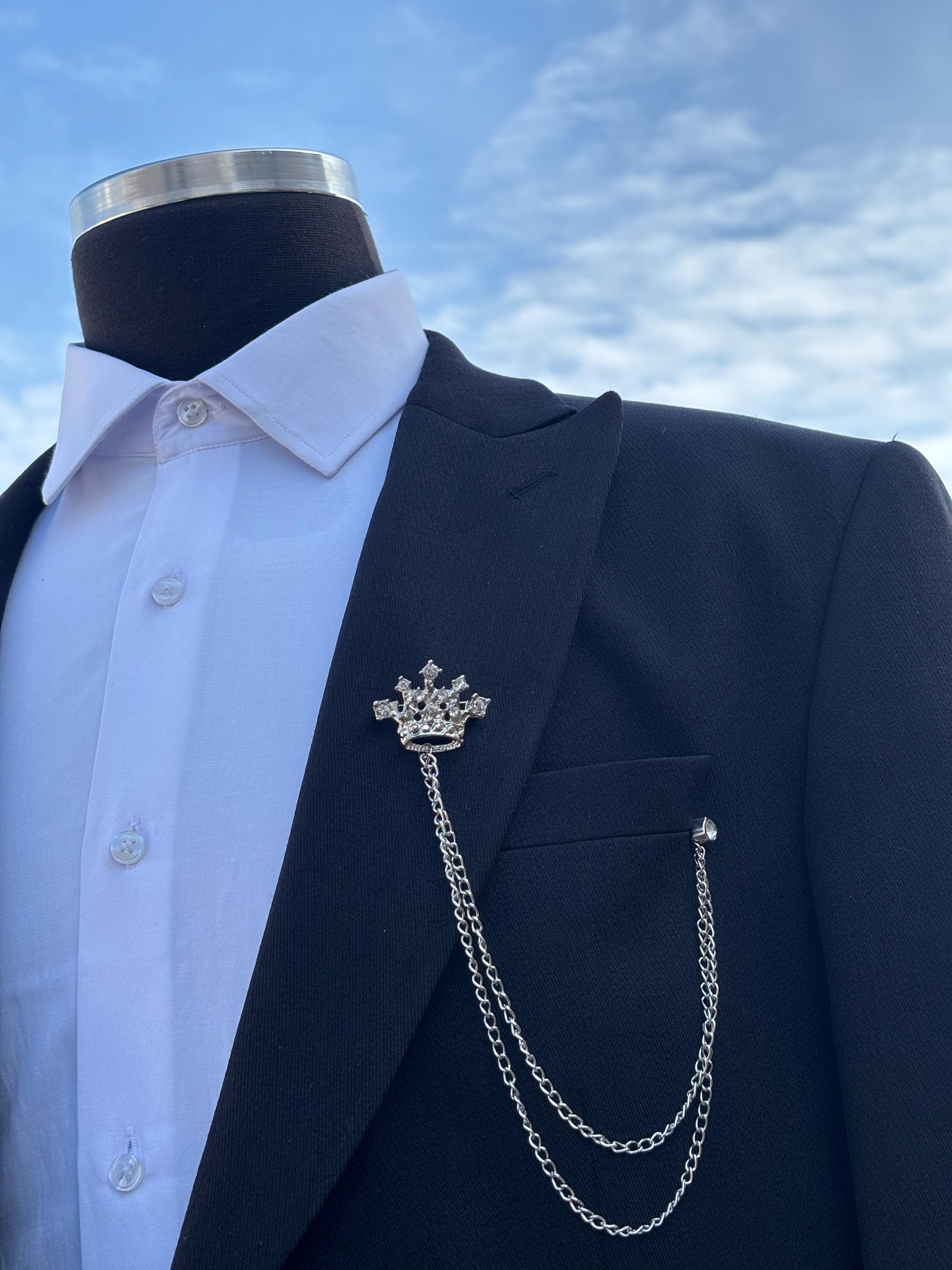 Spilla A Bavero Corona Imperiale Reale Oro E Argento – Acrilico Multicolore Per Matrimonio