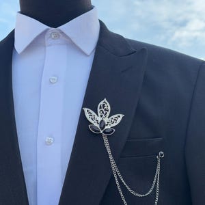 Brooch, Clip-on Brooch, Men's Jacket Accessory, Unisex jacket brooch, Modern and Elegant Accessory, Brooch for Jacket, Stylish Design