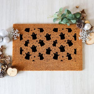 Ghost Doormat, Boo Doormat, Halloween Decoration, Halloween Decor, Halloween Welcome Mat, Fall Autumn Decor, Ghost Decor,Halloween Doormat