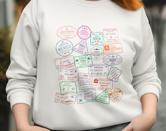 Moletom com estampa de carimbo de passaporte | Presente para amantes de viagens | Blusa para quem ama viajar | Roupa de aventura | Top de férias para exploradores e viajantes