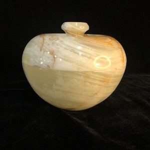 Big Onyx Jar with Lid 5 inches