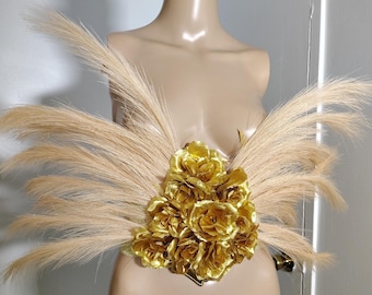 Feathered Belt