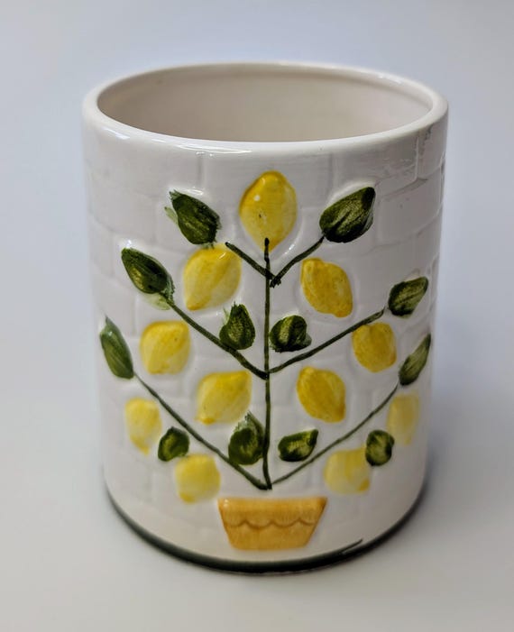 Vintage -  Jar / glass with Lemon - Ceramic - Marked Japan - 9.5''haut x 5.5''wide