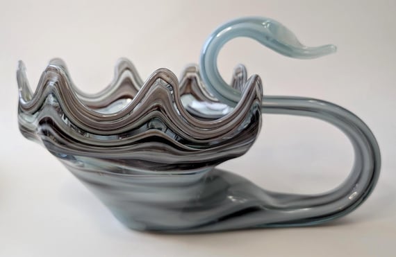 Superb Swan / Bird Centerpiece Vase ArtBlown Glass - 10'' long