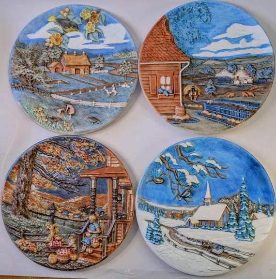 Vintage - Set of 4 Decorative Plates representing the 4 seasons - 1980 - 10'' diameter