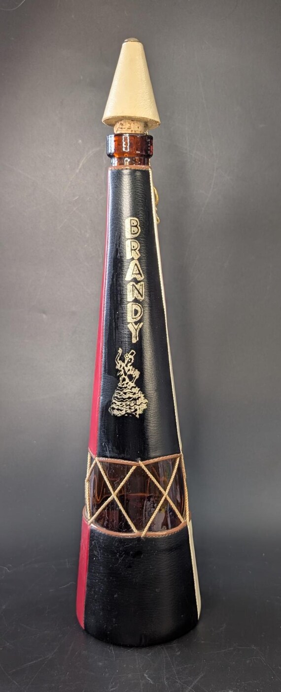 Vintage - Bottle / Decanter - Brandy liqueur - Covered in leather with stand - Spain - measures 18'' long with stopper