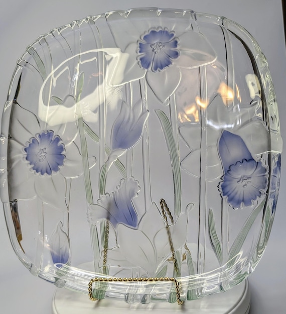 Vintage - Mikasa's Large Serving Plate with Satin and Bluish Flowers - 13''long x 13''wide