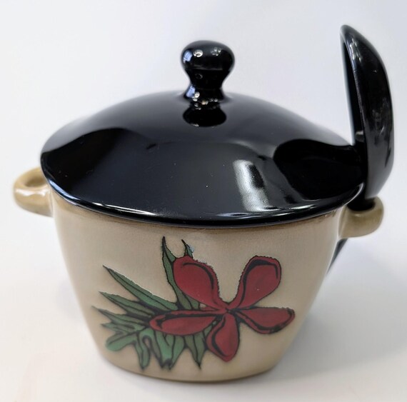 Nice Soup Set - Stoneware - Includes Bowl, Lid and Spoon - 3'' x 4.5'' Wide