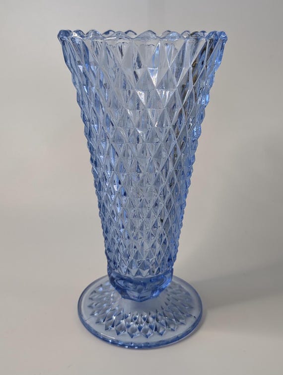 Vintage - Blue Vase - Indiana Glass - Diamand Point Pattern - 8''Tall