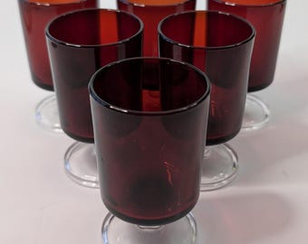 Vintage - Vaso Luminarc - Cavalier - Francia - Juego de 6 vasos - Rubí - 3,75'' alto x 2'' diámetro.