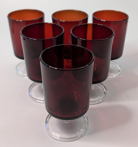 Vintage - Luminarc Glass - France - Cavalier - Set of 5 Glasses - Ruby - Measures 3.75''tall x 2''diam.