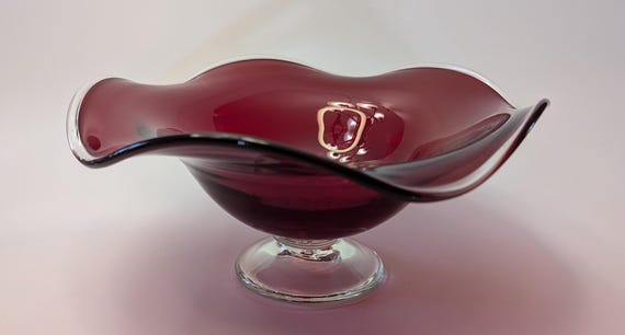 Vintage - MCM Ruby Wavy Bowl Blown Glass - Measures 10'' Diameter x 4'' Tall
