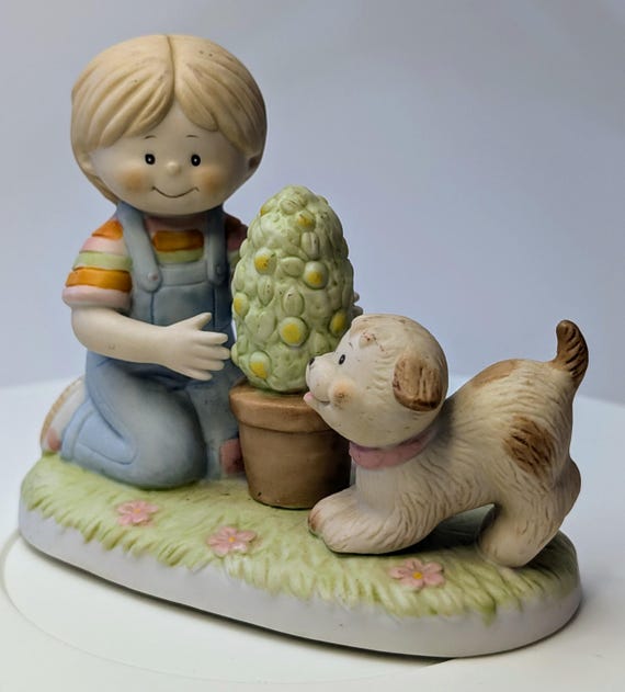 Vintage - Figurine - Jennifer and Josh - Wallace & Berrie ''Joy comes from Sharing'' Taiwan - 4.5''long