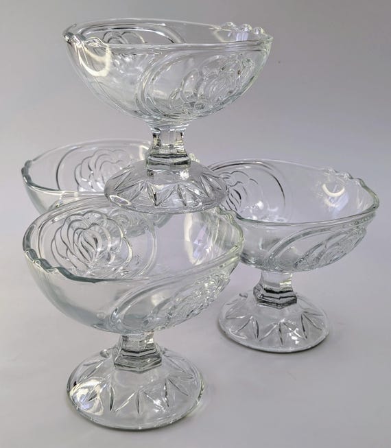 Vintage - Set of 4 dessert bowls - marked Malaysia - measures 4'' tall x 5'' diam.