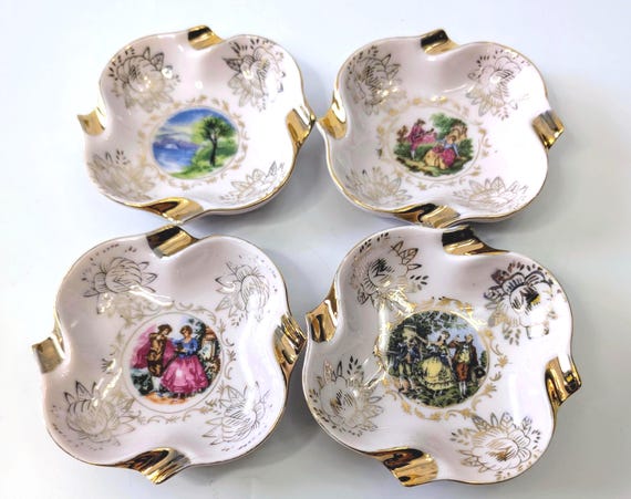 Vintage - Set of 4 Pink and Gold Ashtrays - porcelain - Japan - 4'' long x 4'' wide