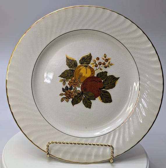 Vintage - Replacement parts - Bread Plate / dish - British Harvest - Enoch Wedgwood - Tunstall - England - 10''diam