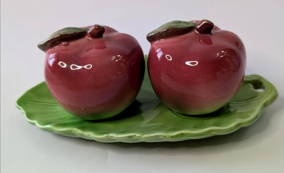 Vintage - Salt and Pepper Shakers - Apples on Tray - Ceramic - Tray 7.25'' high