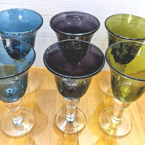 Beautiful Set of 6 Artland Stemmed Glasses - Blown Glass - 8'' Tall