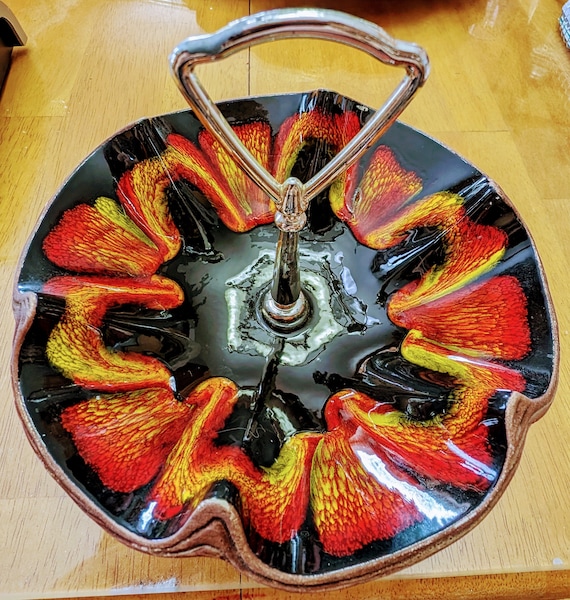 Vintage MCM Candy Dish Marked #610 USA with Handle. Measures 7.5'' in diameter underneath wood grain
