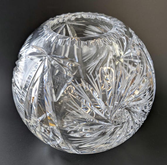 Vintage - Ball / Bowl / Crystal Candy Dish - Pinwheel Pattern - 7'' Diameter x 7'' High