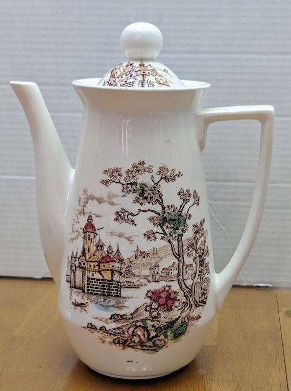 Vintage - Stunning Teapot - Chateau Brown Transferware Japan - 10.5" Tall with Lid