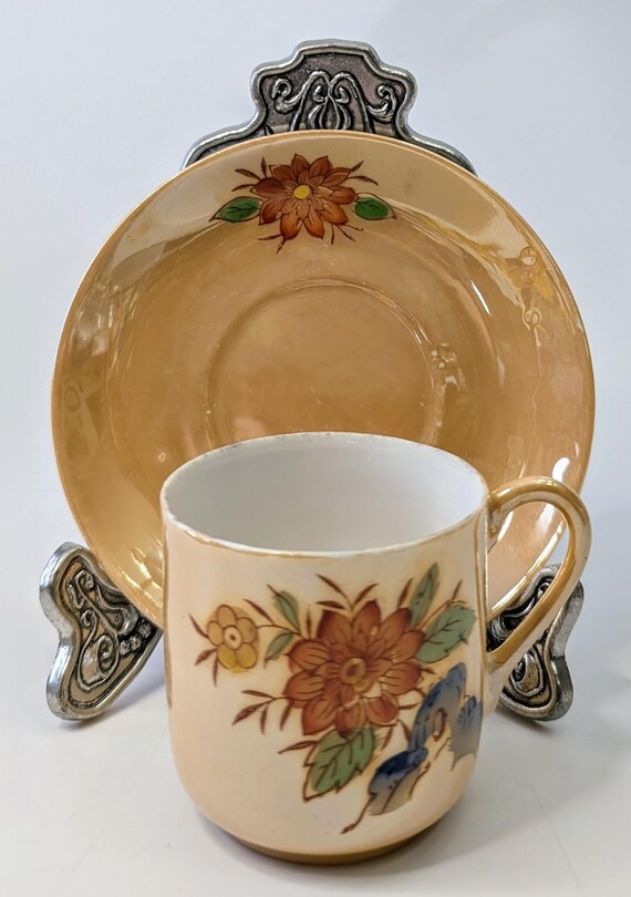 Vintage - Teacup with Saucer - Lusterware - Marked Made in Japan - 4.5''diam saucer and 2.25'' cup tall
