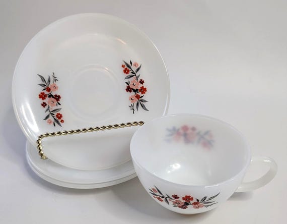Vtg - Set of 4 - Fire King Cup with 3 Saucers - Primrose Pattern - 2.25'' Cup