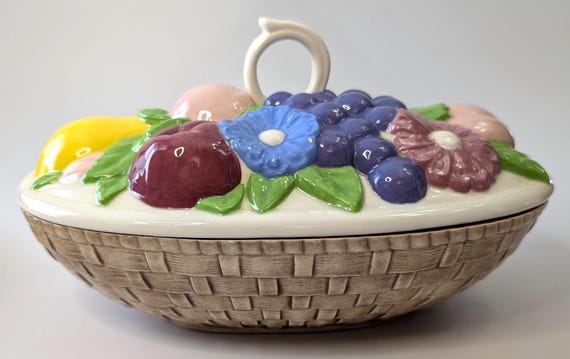 Vtg - Pretty Basket with Lid with Flower and Fruit Pattern - trinket - centerpiece - Ceramic - 2pcs