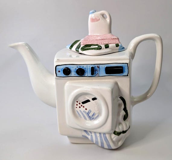 Vintage - Teapot shaped like a Washing Machine - Ceramic - 9'' long