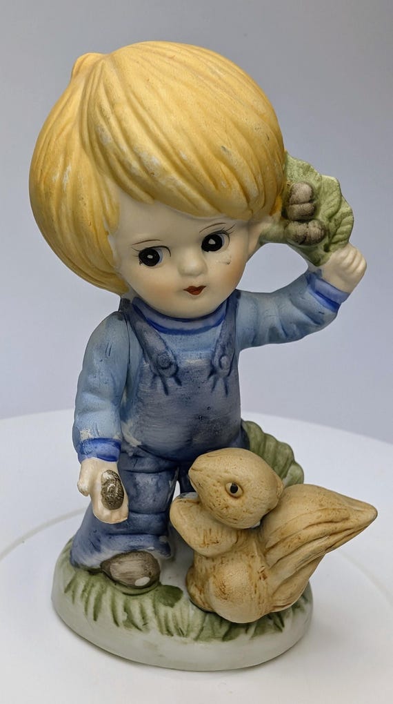 Vintage - figurine - Young Boy Dressed in Blue and Squirrel - Porcelain - 4.5''Tall
