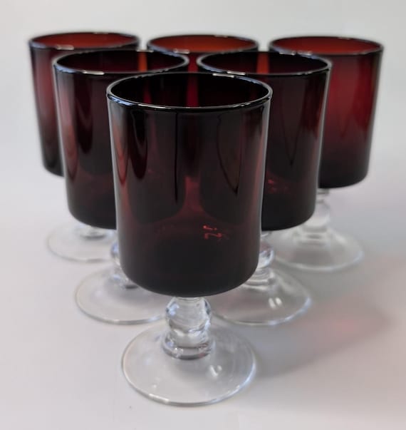 Vintage - Luminarc Glass - France - Cavalier - Set of 6 Glasses - Ruby - Measures 4.5''tall x 2.25''diam.
