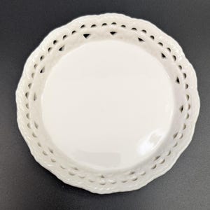 Vintage - Little Plate - Ivory Color, Openwork - Skye McGhie - Measures 5&#39;&#39;diam.
