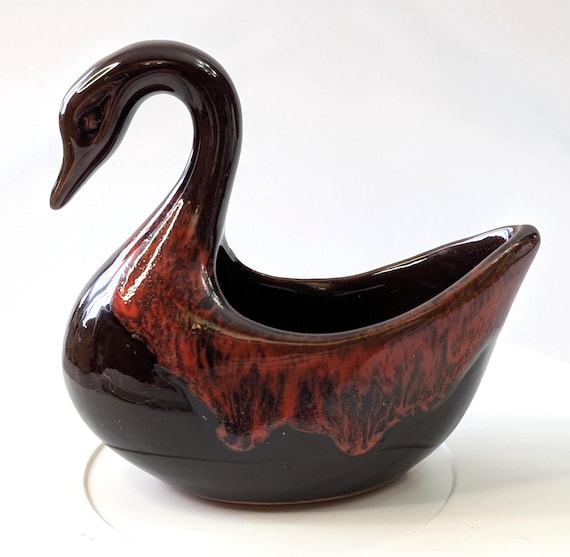 Vintage - Pottery Swan - Red and Black - 5'' Tall x 5''Wide