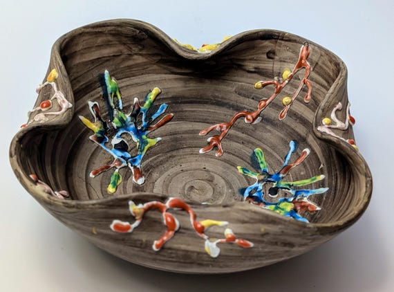 Vintage - Beautiful Decorative Pottery Bowl with Embossed and Curled - Marked Italy - 4.5''long and 4.5''wide