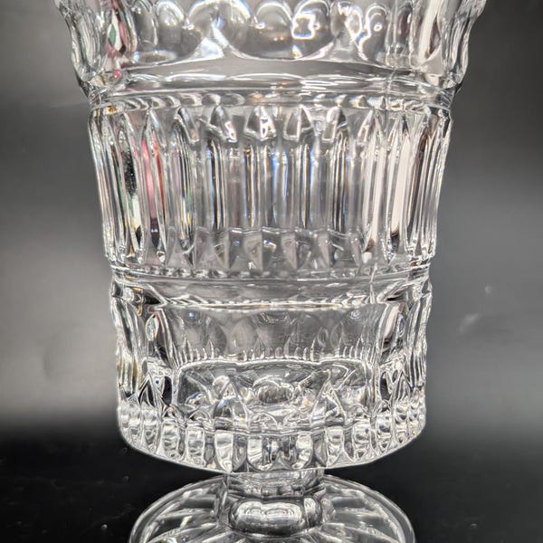 Vintage Stunning Vase/ Candle holder / Hurricane lamp - Princeton pattern - Crystal - 7.5''tall