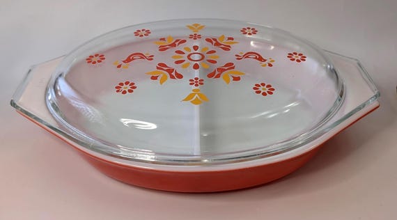 Vintage - Pyrex - 2-section dish - ''Friendship'' pattern - with lid - 13'' long - 1 1/2 Quart - USA - Ovenware