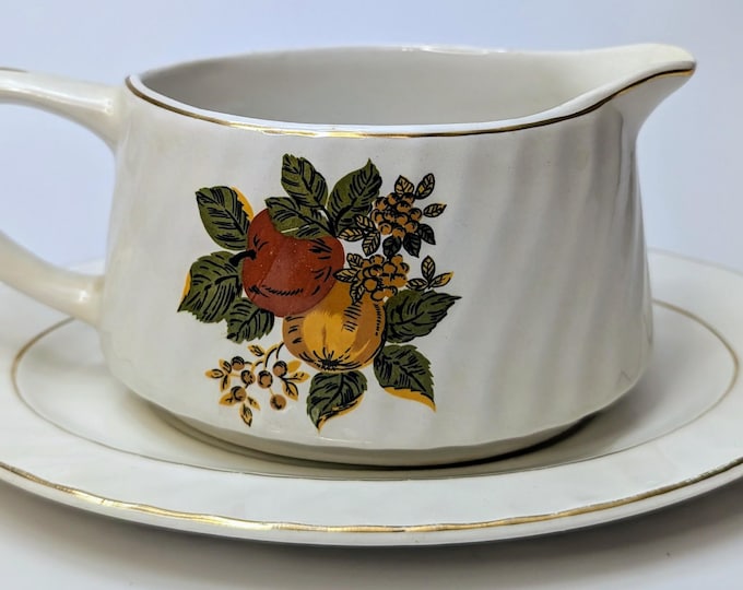 Vintage - Gravy Boat - British Harvest - Enoch Wedgwood - Tunstall - England - 7''long