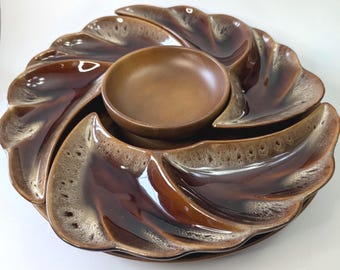 Juego de bandejas giratorias vintage de mediados de siglo (MCM) para condimentos - Beauce Pottery y BariboCraft - 38 cm de diámetro - Hecho en Canadá