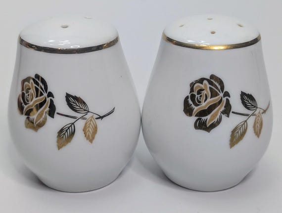 Vintage - Salt and Pepper Shakers Set - Porcelain and Gilding - Marked: Japan - 2.5'' Tall