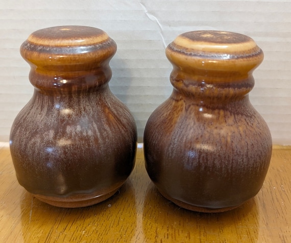 Vintage Salt & Pepper Shakers / Salt and Pepper Pottery Genin Trudeau, Made in Quebec, Canada - 4'' Tall