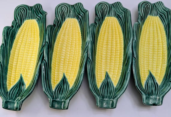 Vintage - Corn / Ceramic Plate - Measure 10'' long