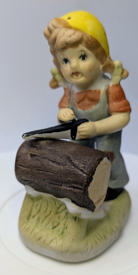 Vintage - figurine - Girl / girl with saw - porcelain - 4'' tall