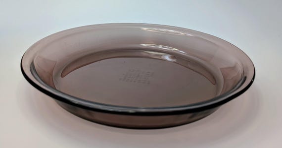 Vintage - Pie Plate glass - Cranberry - Pyrex - 9.75''